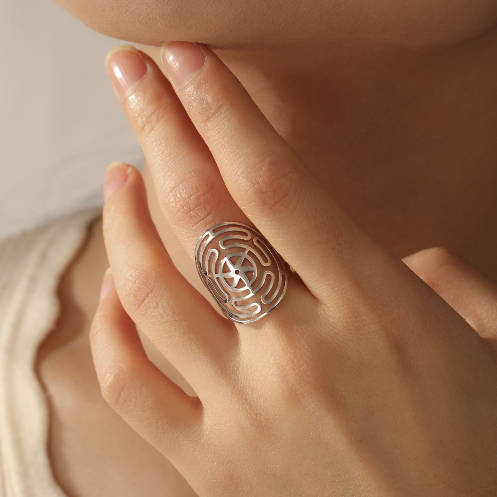 Skyrim Hollow out ring with wi - Vape Ring のレビューと価格